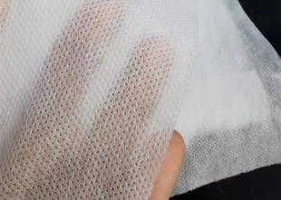 White Color PP Non Woven Fabric Deformable Breathable for Shopping Bags