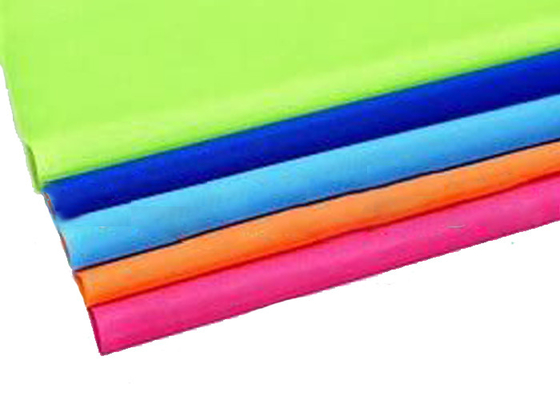 Black Non Woven Fabric / Disposable Fabric Material 1.6m 2.4m 3.2m Width SGS Approved